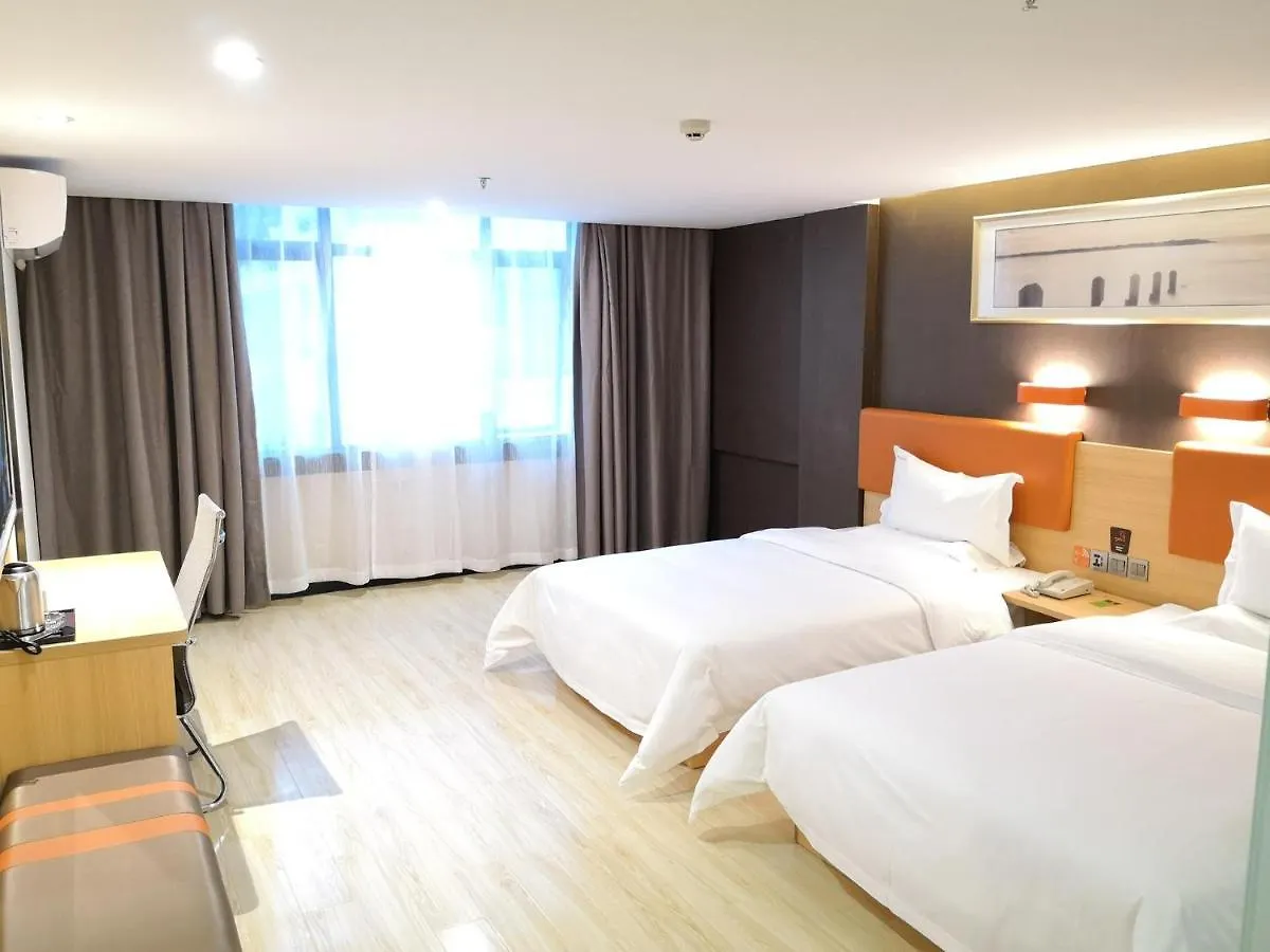 7 Days Premium Sanya Bay Haiyue Plaza Foreign Trade Road Food Street Branch 0*,  Kina